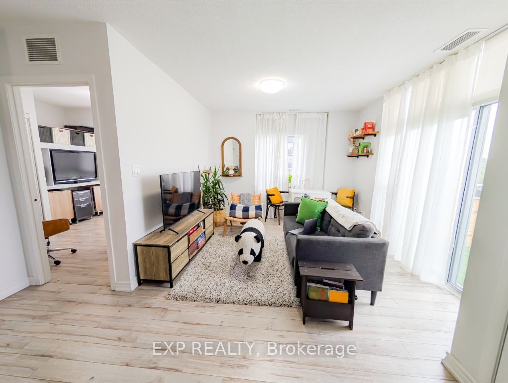 Photo of 2464 Weston Road #1010, Toronto, ON M9N 0A2 (MLS # W12473856)