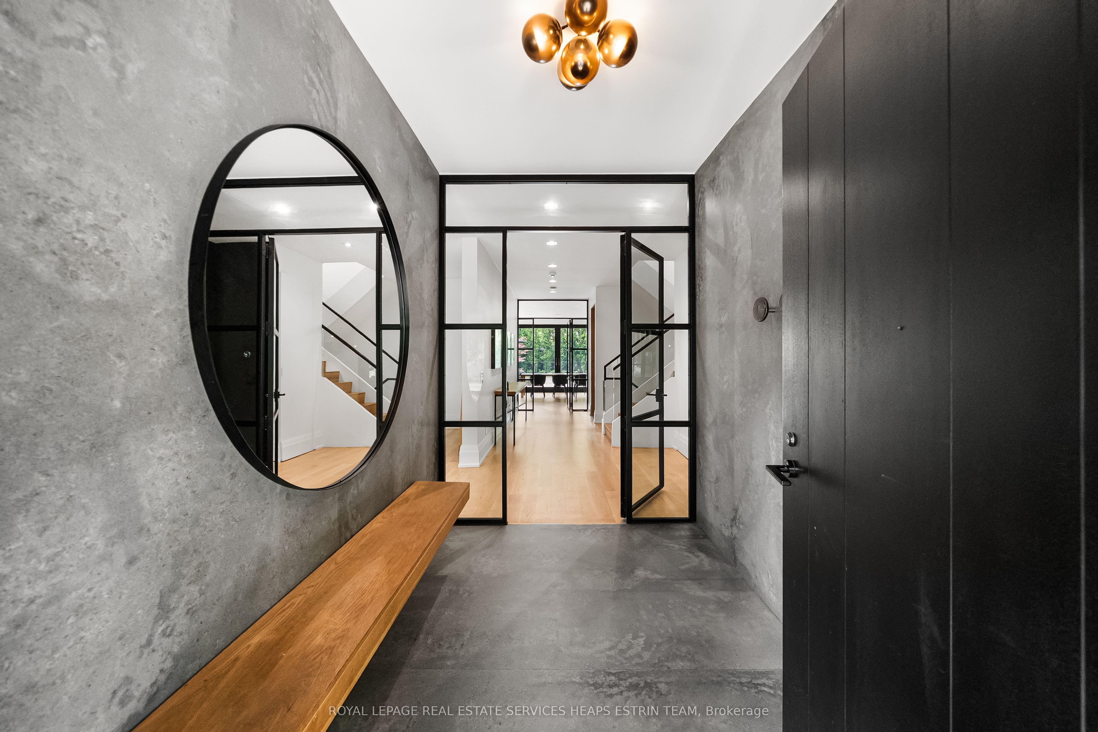 20 Whitney Avenue