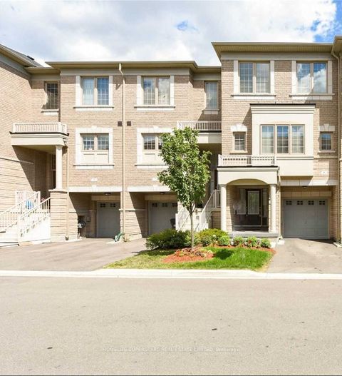 9 Aspen Hills Road 40 Brampton ON L6Y 6E3