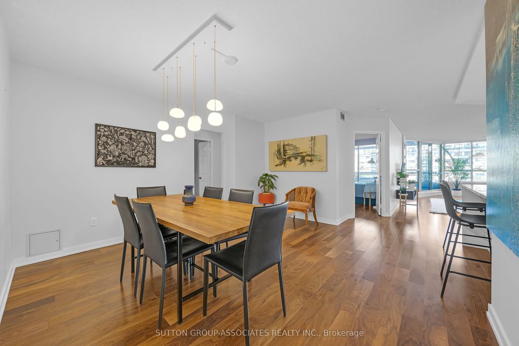 Photo of 130 Carlton Street #601, Toronto, ON M5A 4K3 (MLS # C12446190)