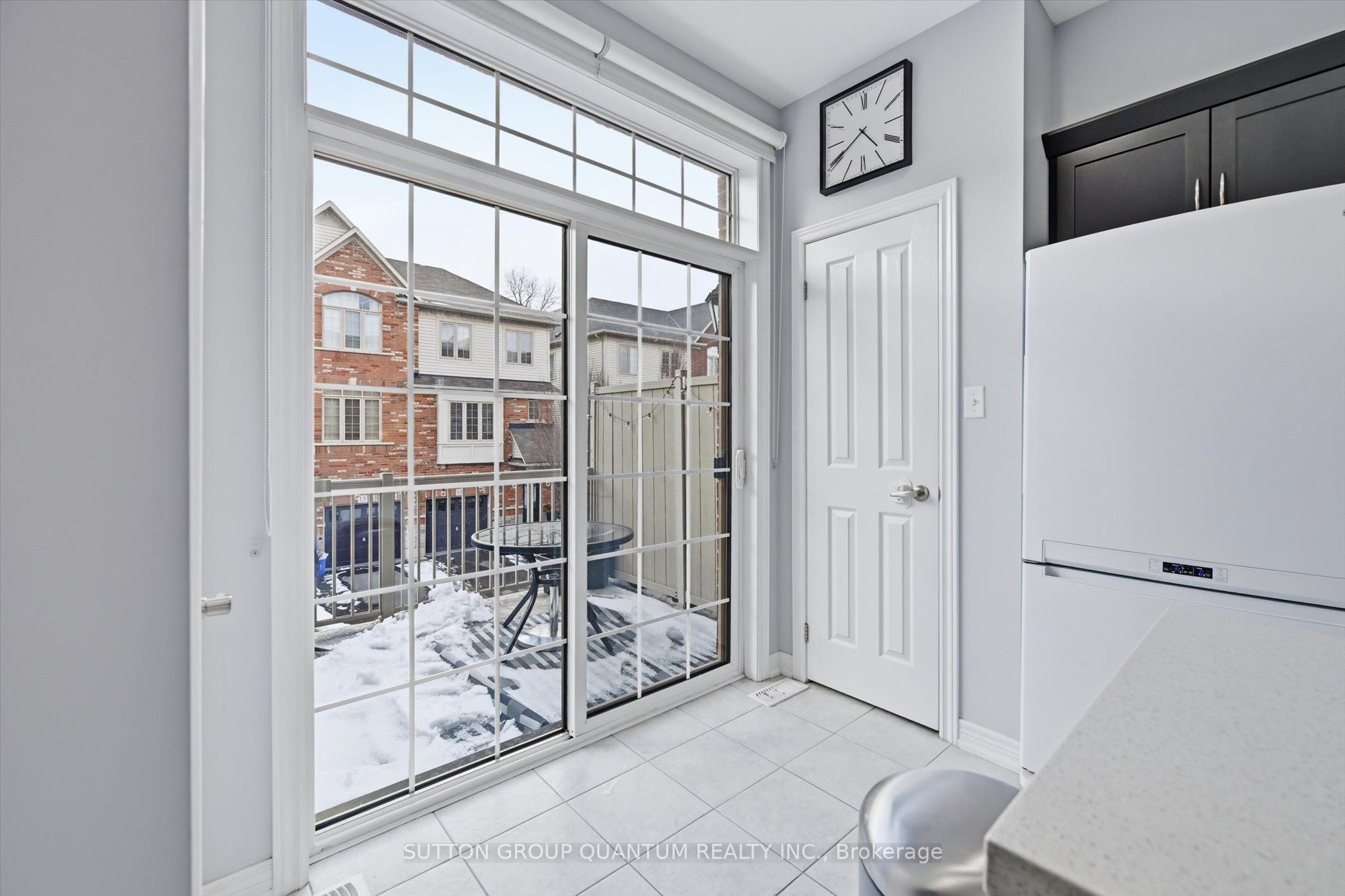 4165 Upper Middle Road 2