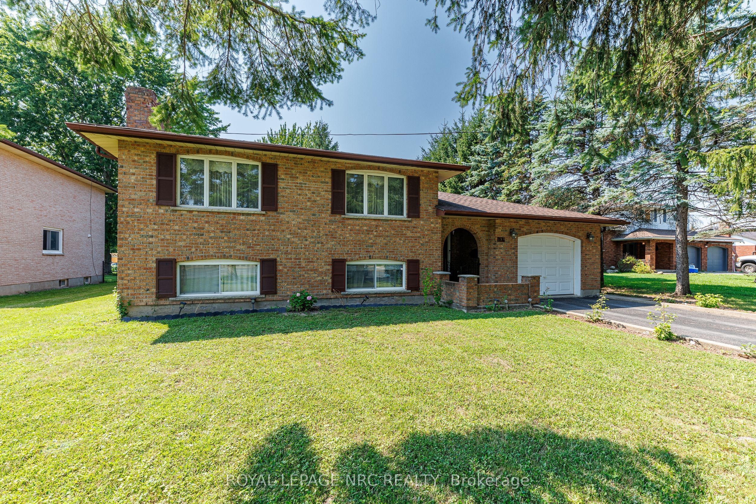 233 West Side Road