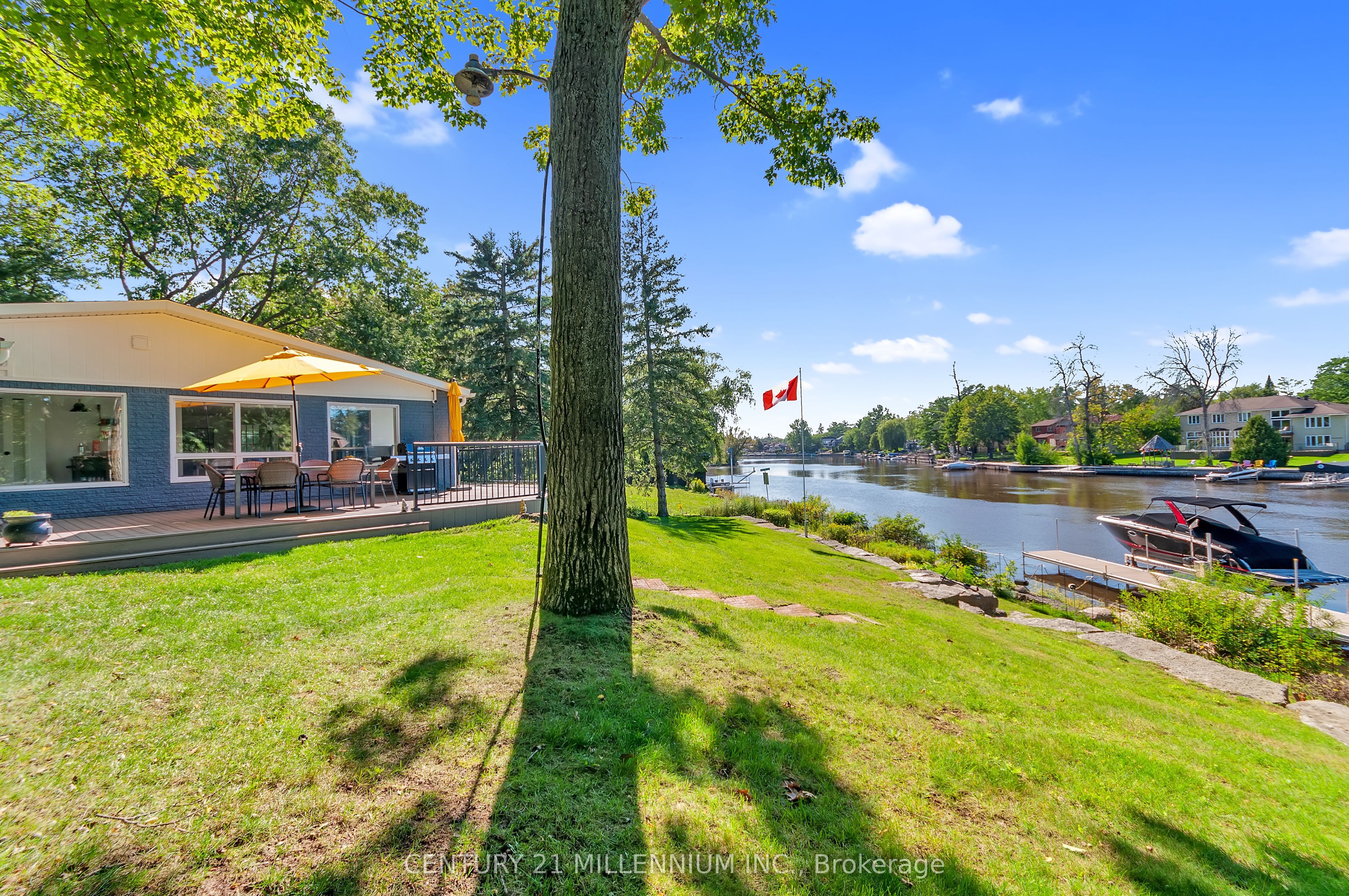 68 Edgewater Road