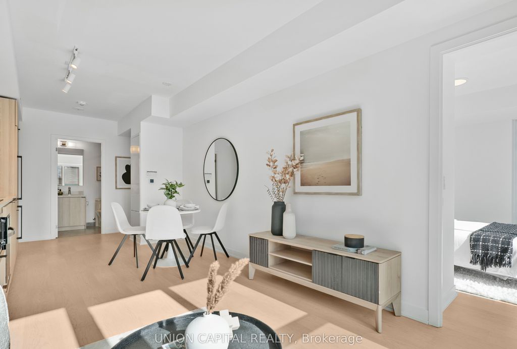Photo of 252 Church Street #711, Toronto, ON M5B 0E6 (MLS # C12477953)