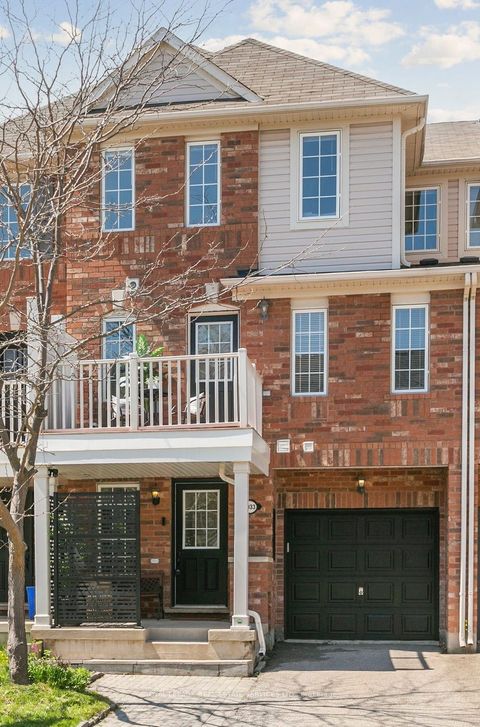 3033 Drumloch Avenue Oakville ON L6M 5H9