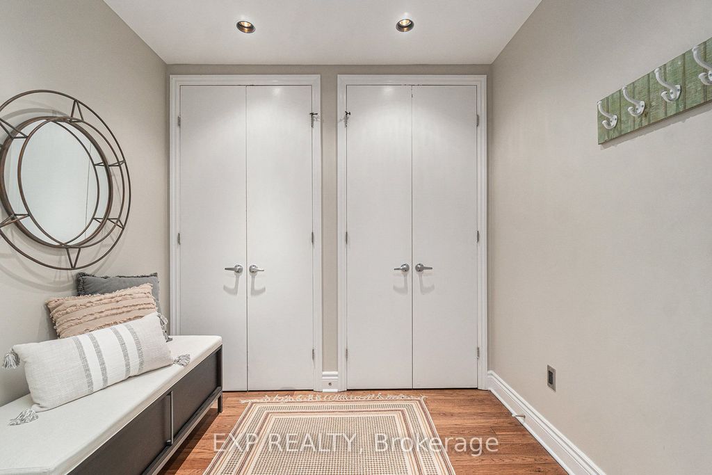 Photo of 327 Breezehill Avenue S #403, Dows Lake - Civic Hospital and Area, ON K1Y 1R6 (MLS # X13080678)