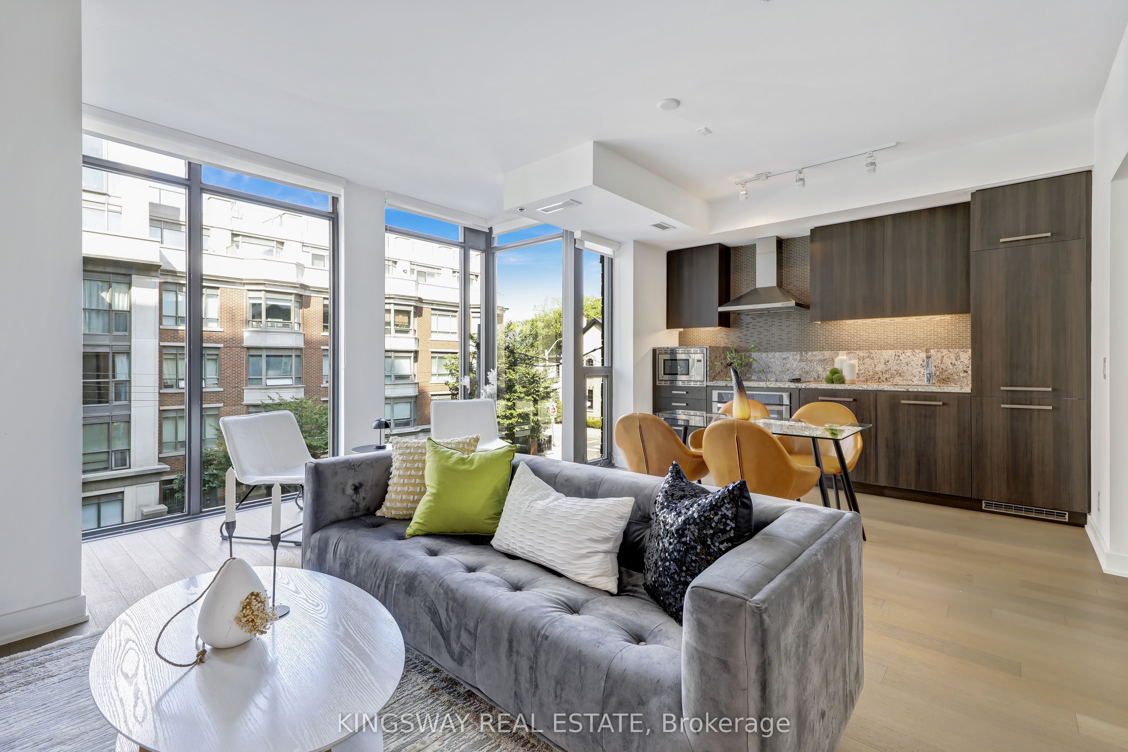 15 Beverley Street 303