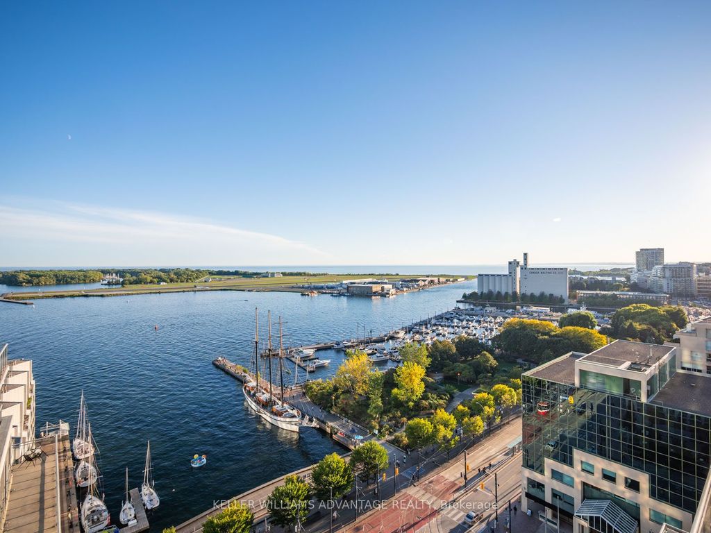 Photo of 410 Queens Quay W #UPH3, Toronto, ON M5V 3T1 (MLS # C12441207)