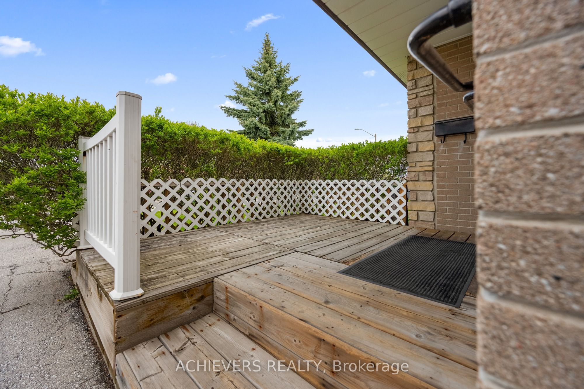 39 Danesbury Crescent