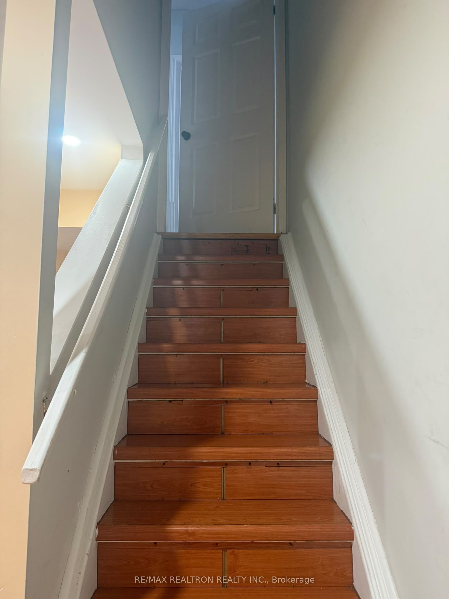 33 Billingsley Crescent Bsmt