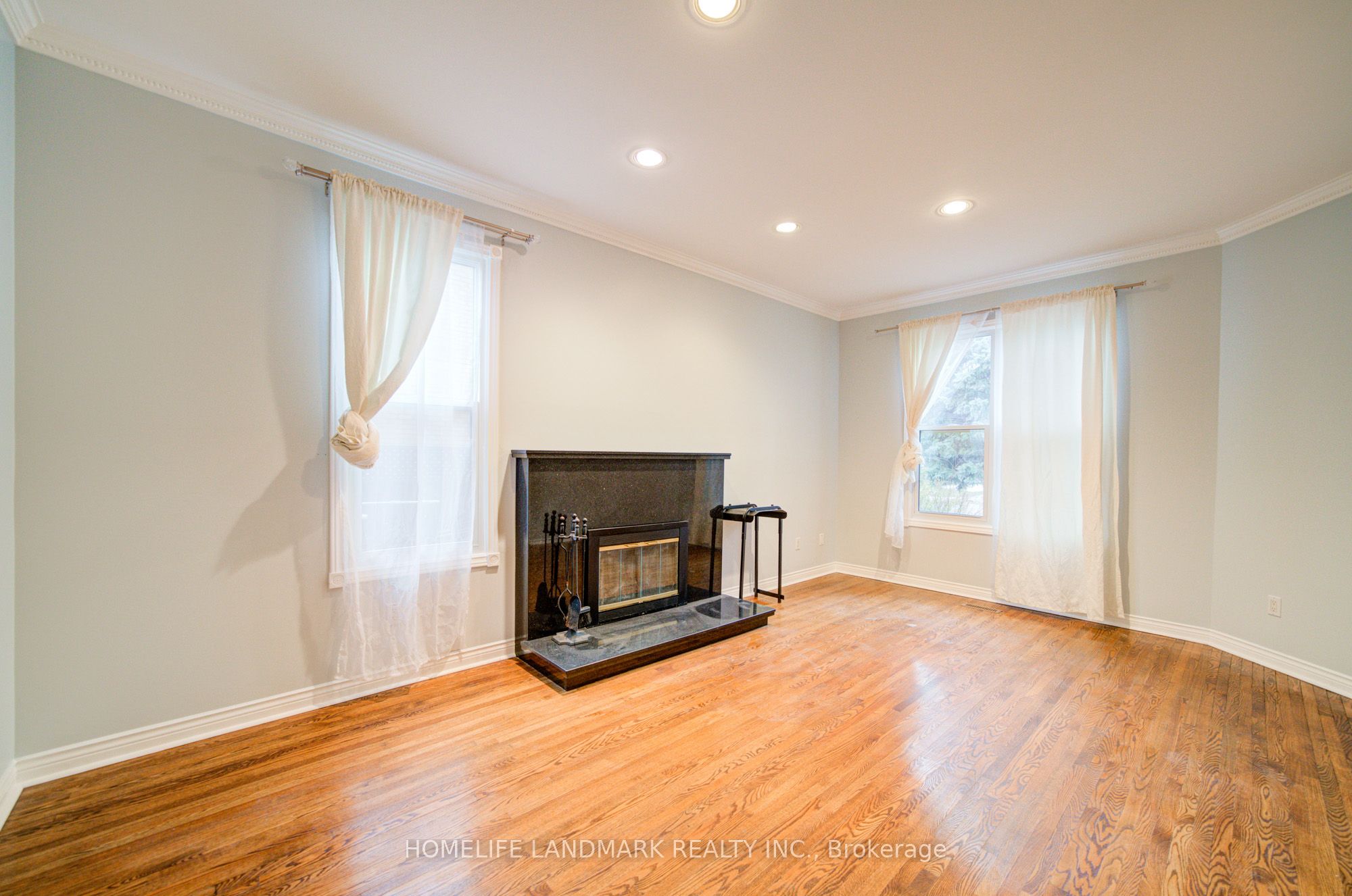 111 Theobalds Circle