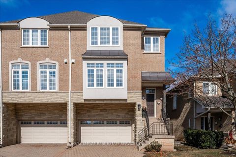 1267 Dorval Drive 19 Oakville ON L6M 3Z4