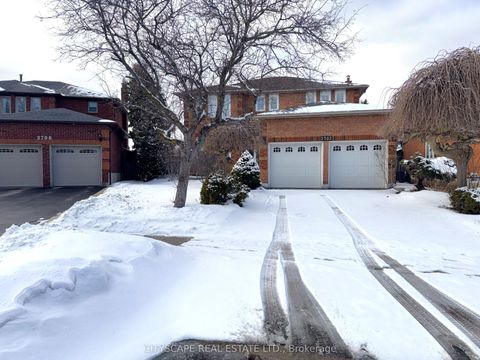 2702 Hardy Crescent Oakville ON L6J 7B9