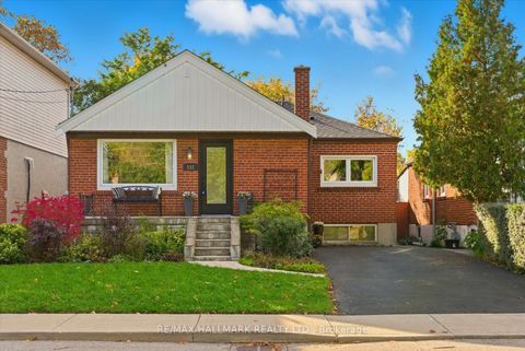 Photo of 112 Phillip Avenue, Toronto, ON M1N 3R4 (MLS # E12474494)