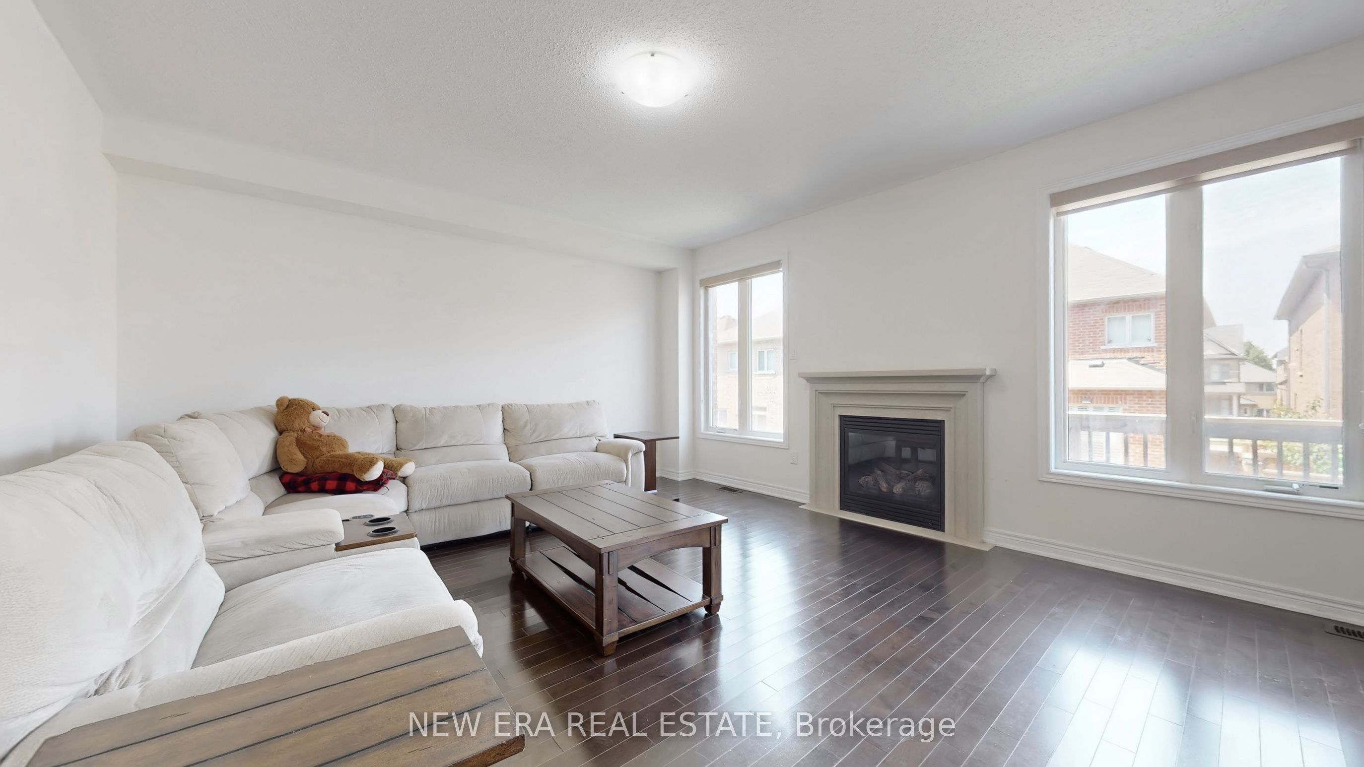 8 Hubner Avenue