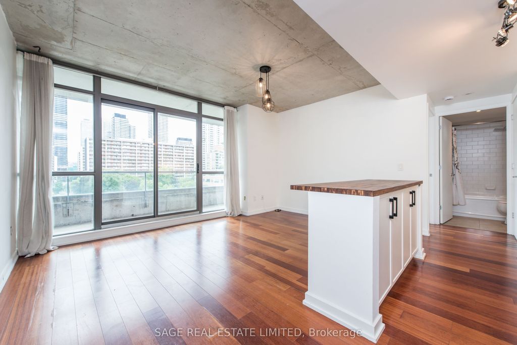 Photo of 281 Mutual Street #605, Toronto, ON M4Y 1X6 (MLS # C12465829)