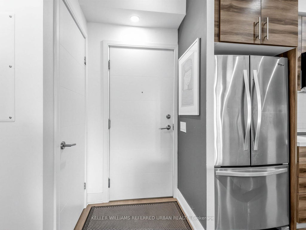 Photo of 525 Adelaide Street W #919, Toronto, ON M5V 0N7 (MLS # C13805126)
