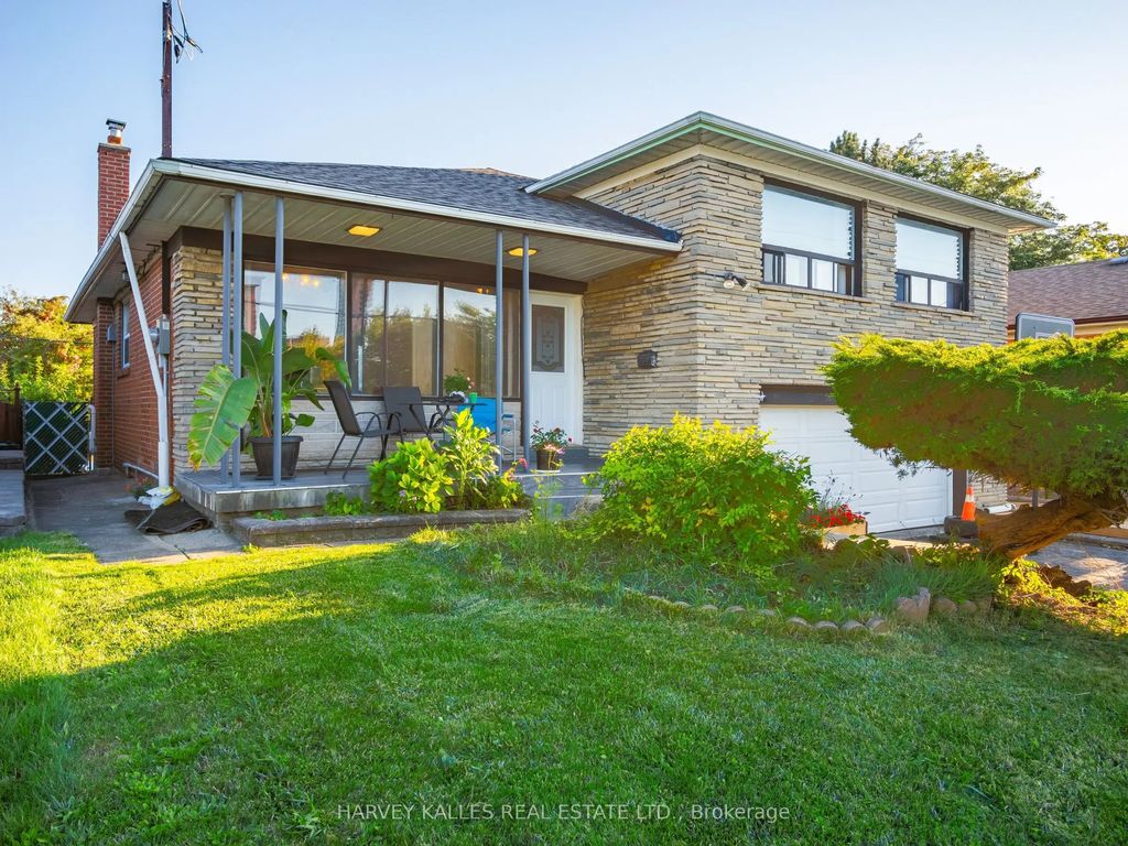 Photo of 49 Wenderly Drive, Toronto, ON M6B 2P1 (MLS # W12441485)