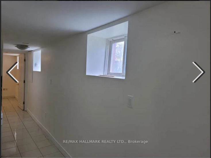 702 Bathurst Street Lower
