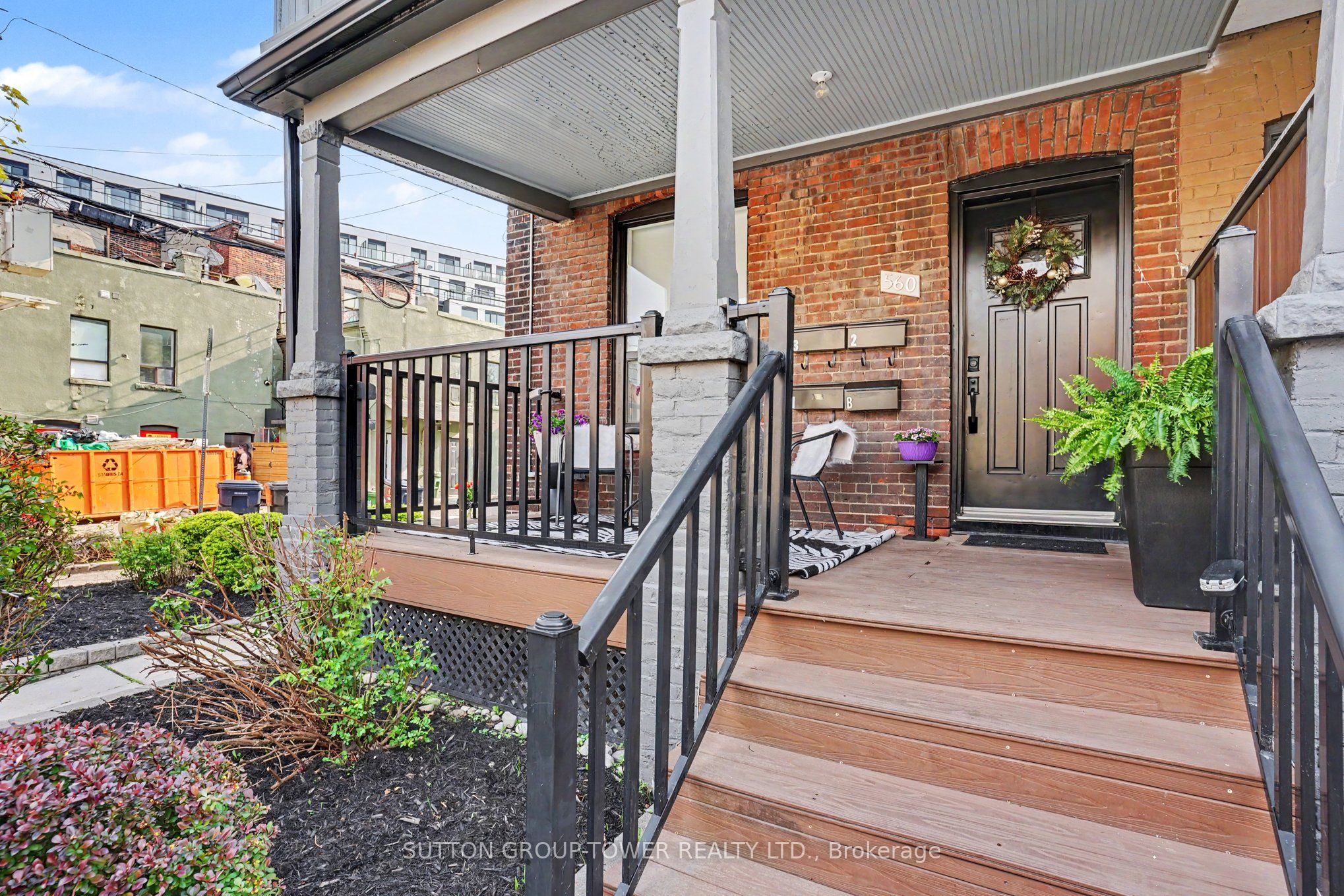 560 Indian Grove