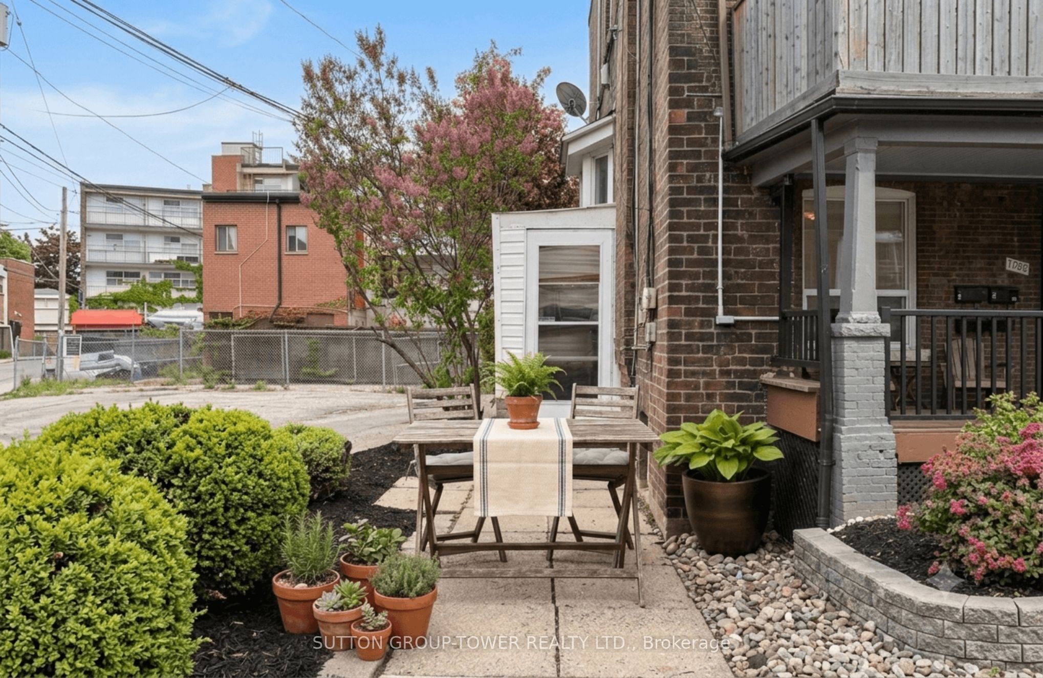 560 Indian Grove