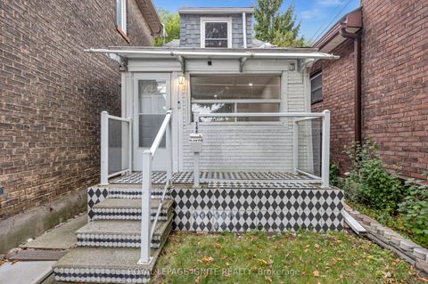 148 Barrington Avenue Toronto ON M4C 4Z2