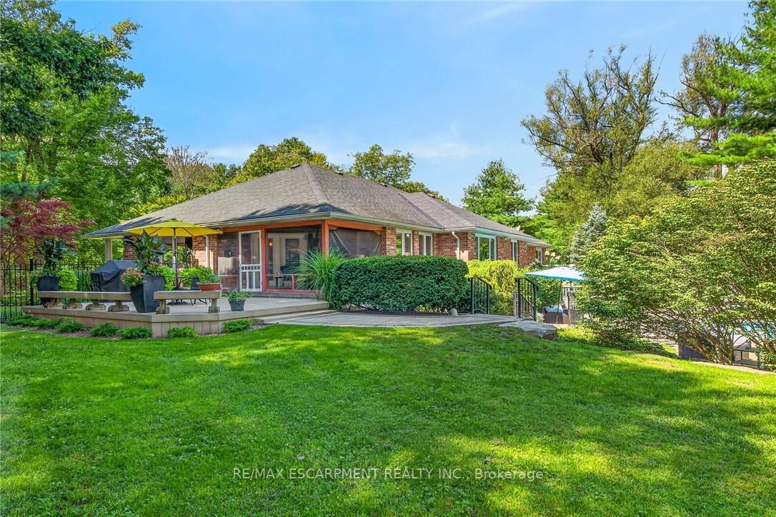 3 Forest Glen Court