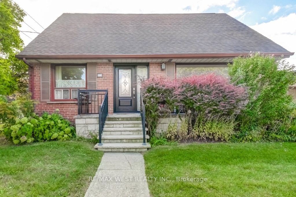 Photo of 1302 Kipling Avenue, Toronto, ON M9B 3N5 (MLS # W12420849)