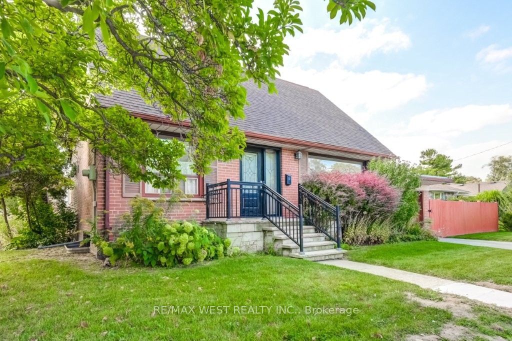 Photo of 1302 Kipling Avenue, Toronto, ON M9B 3N5 (MLS # W12420849)