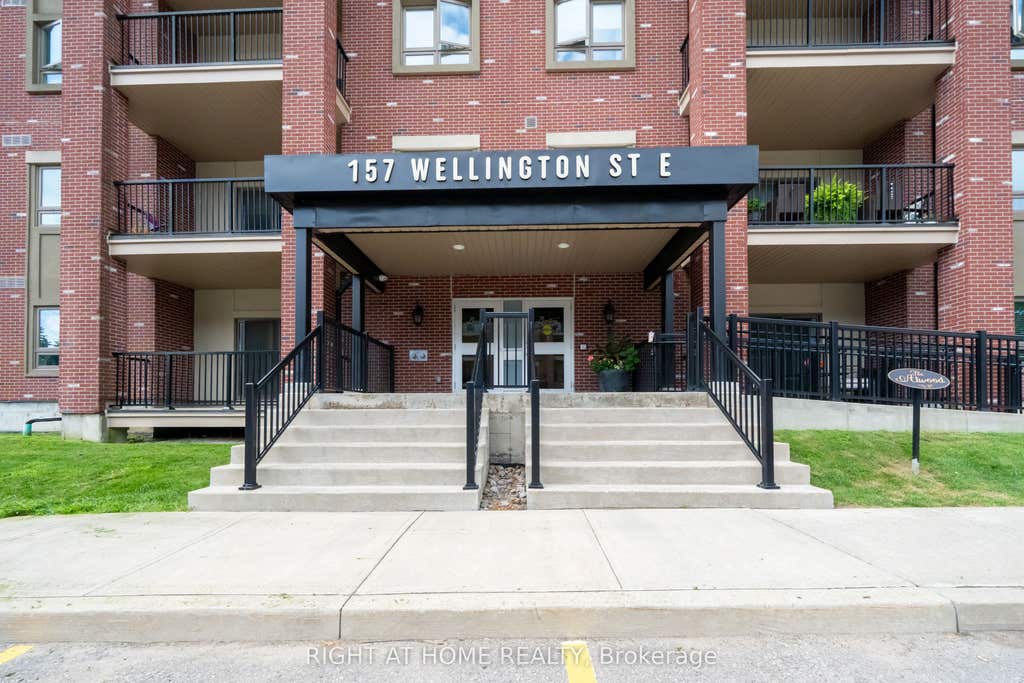 Photo of 157 Wellington Street E #304, New Tecumseth, ON L9R 0R7 (MLS # N13711358)