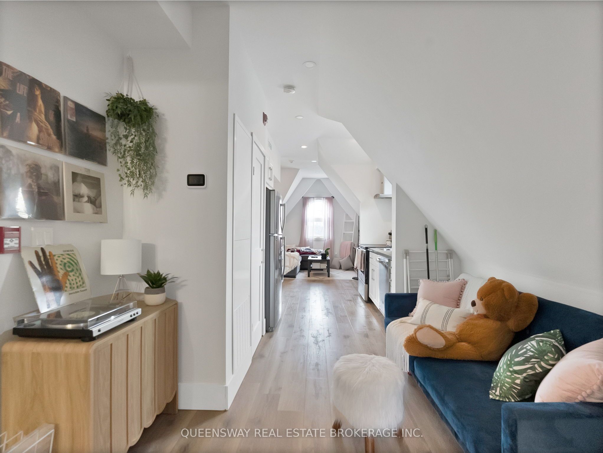 352 Main Street N 3A