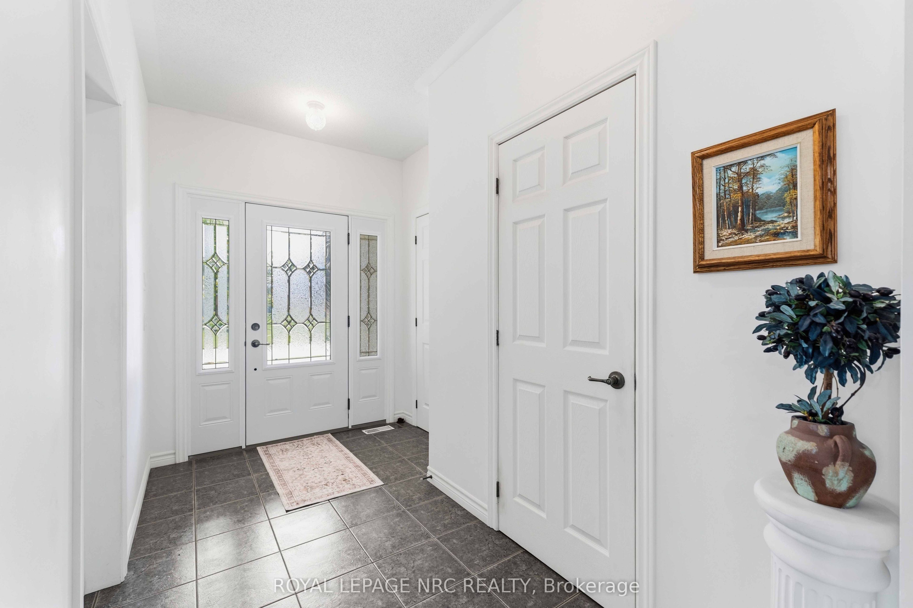 3905 Rainbow Lane