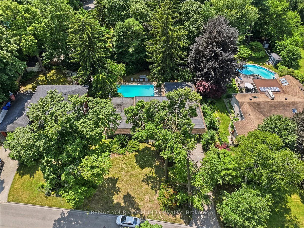 1528 Knareswood Drive