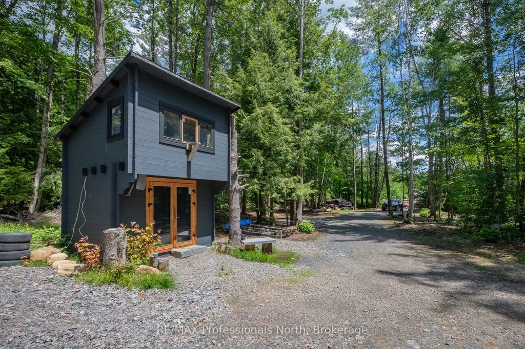 Photo of 1219 MEDORA LAKE Road, Muskoka Lakes, ON P0C 1A0 (MLS # X14029112)