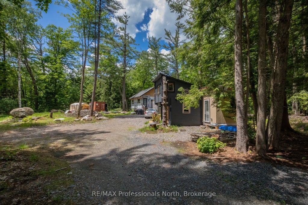 Photo of 1219 MEDORA LAKE Road, Muskoka Lakes, ON P0C 1A0 (MLS # X14029112)