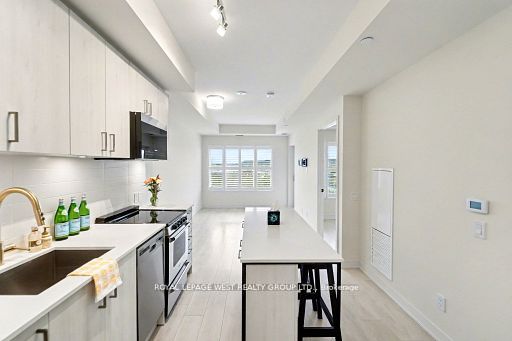 8010 Derry Road N/A 705