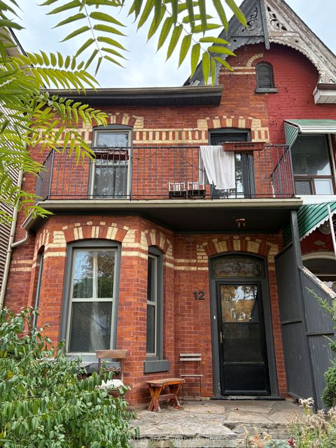 Photo of 12 Bellevue Avenue, Toronto, ON M5T 2N4 (MLS # C12519652)