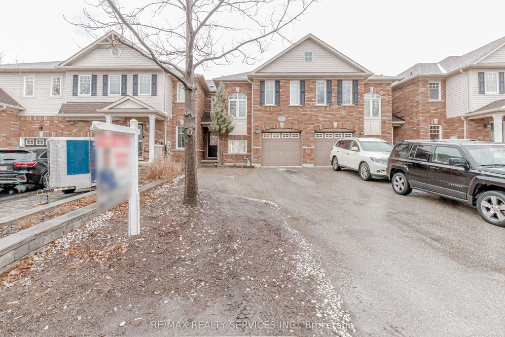 Photo of 3120 Highbourne Crescent, Oakville, ON L6M 5H2 (MLS # W13023066)
