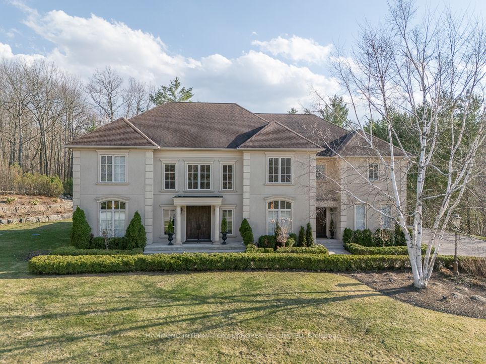 65 Kingswood Drive