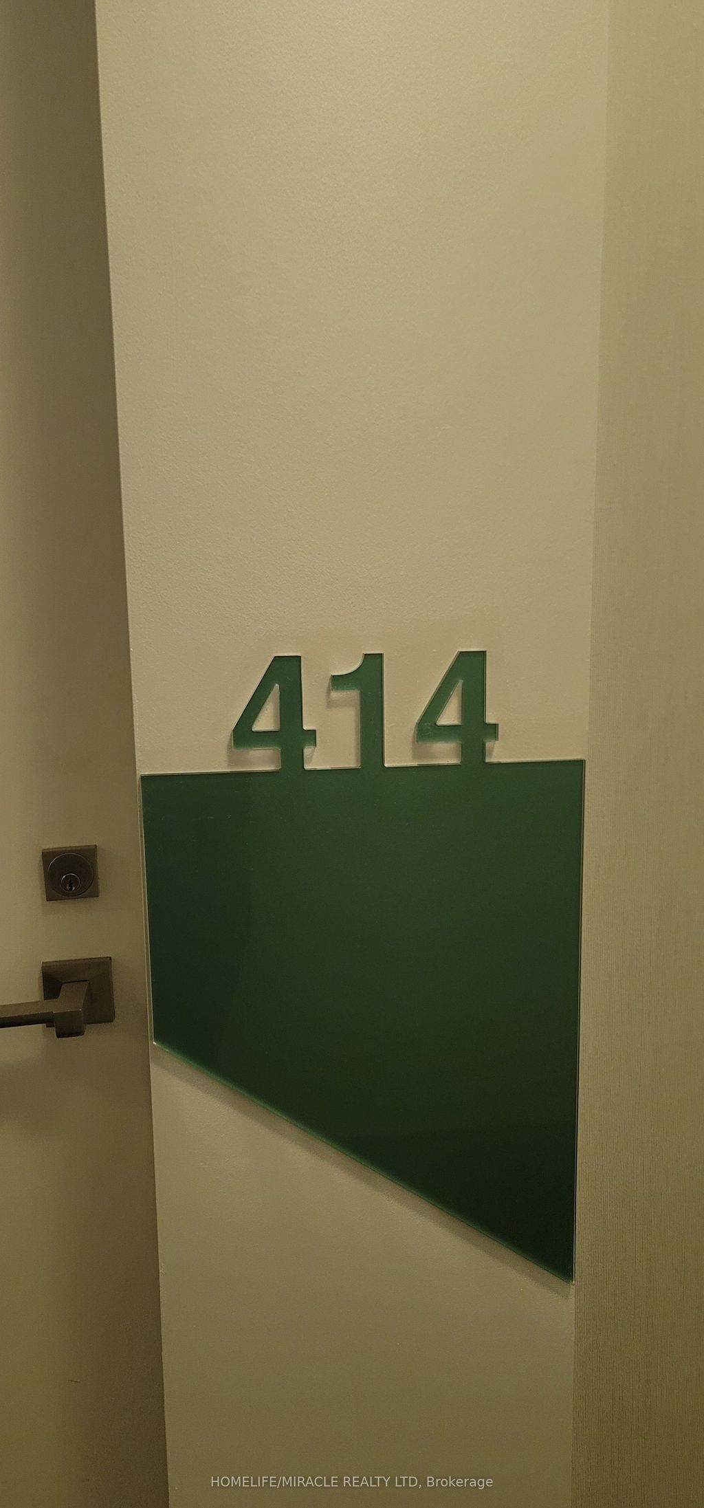 Photo of 352 Front Street W #414, Toronto, ON M5V 0K3 (MLS # C12570278)