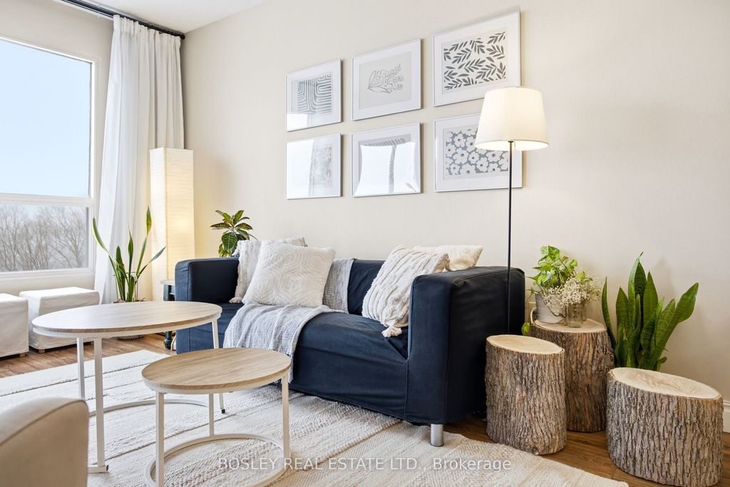 Photo of 5 Concorde Place #611, Toronto, ON M3C 3M8 (MLS # C12943286)