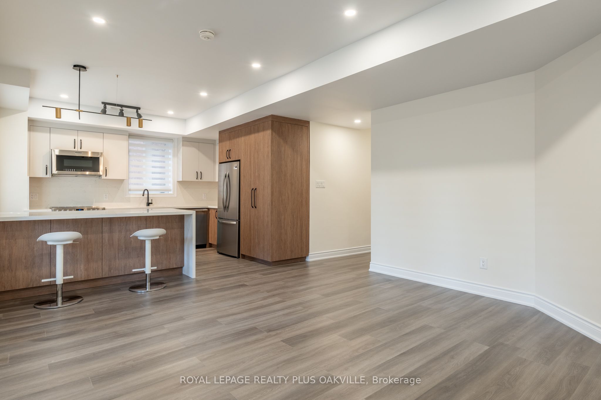 2339 Awenda Drive A