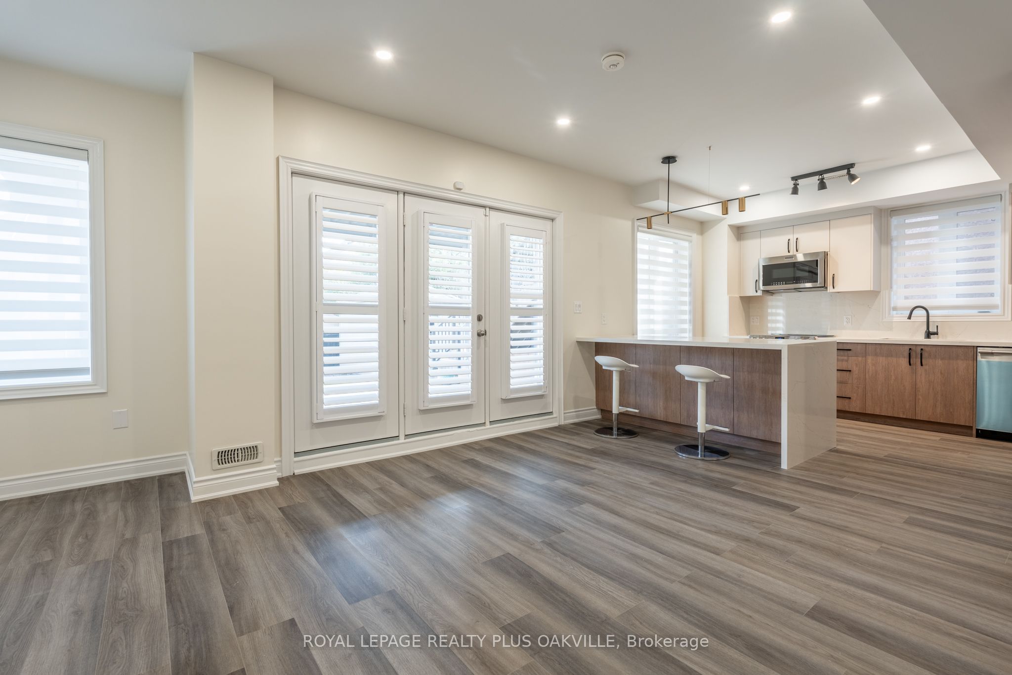 2339 Awenda Drive A