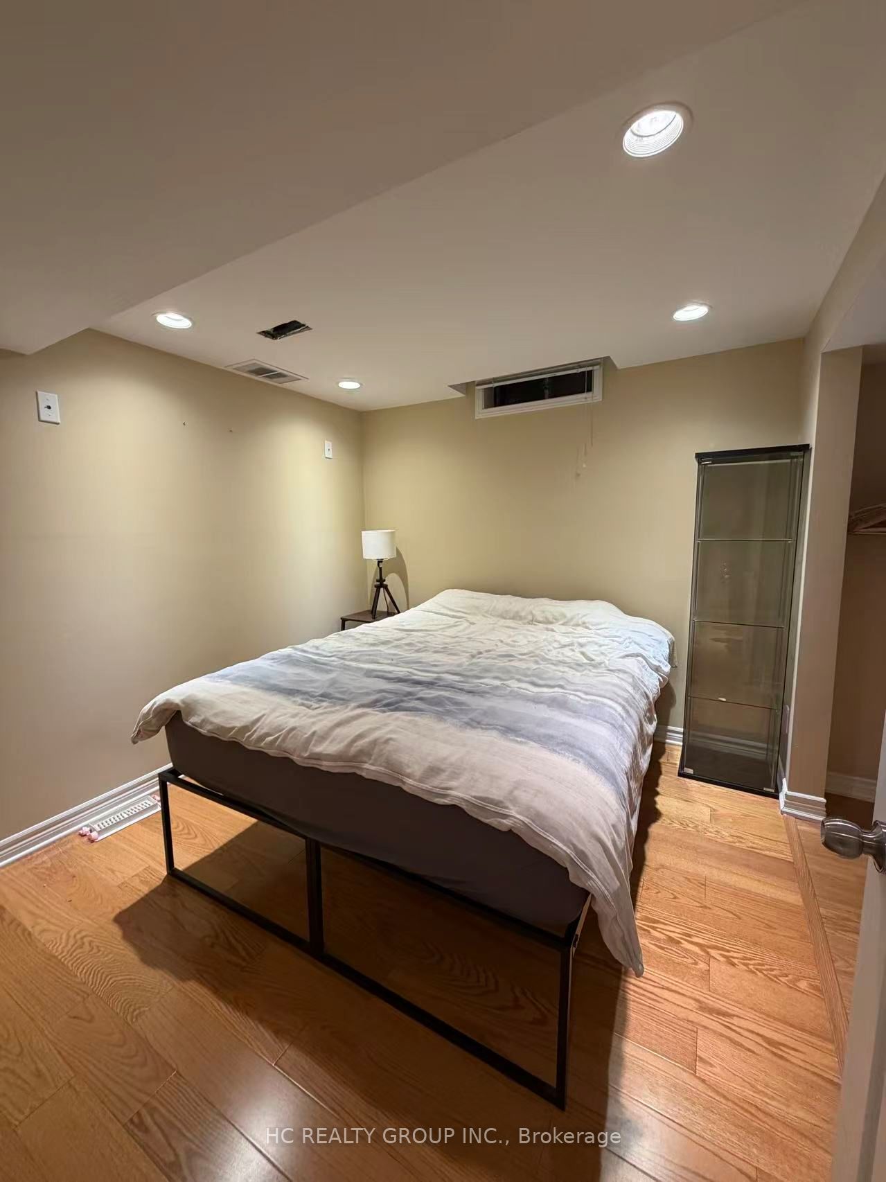 4650 Crosswinds Drive Lower