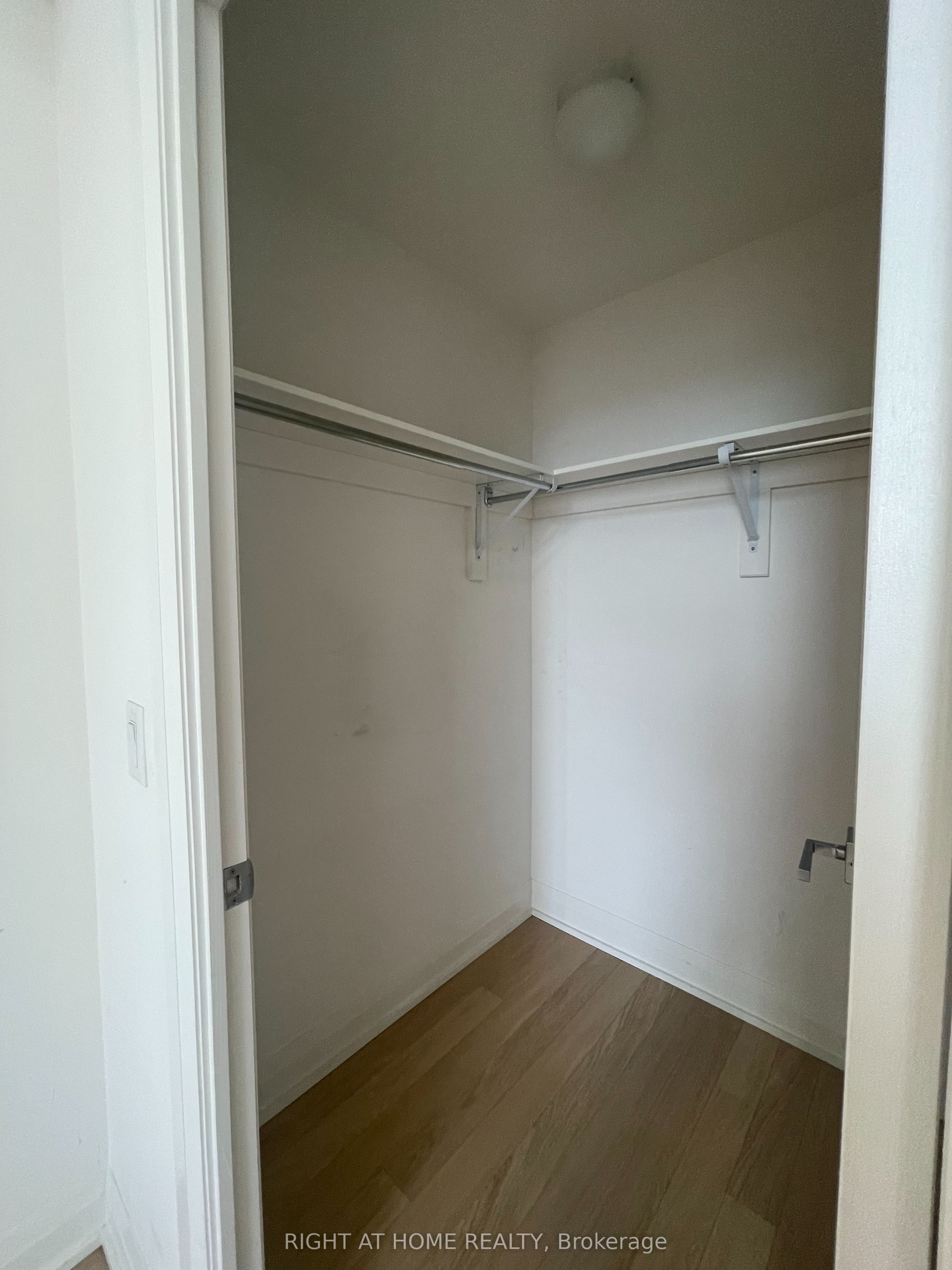 85 North Park Road 1215