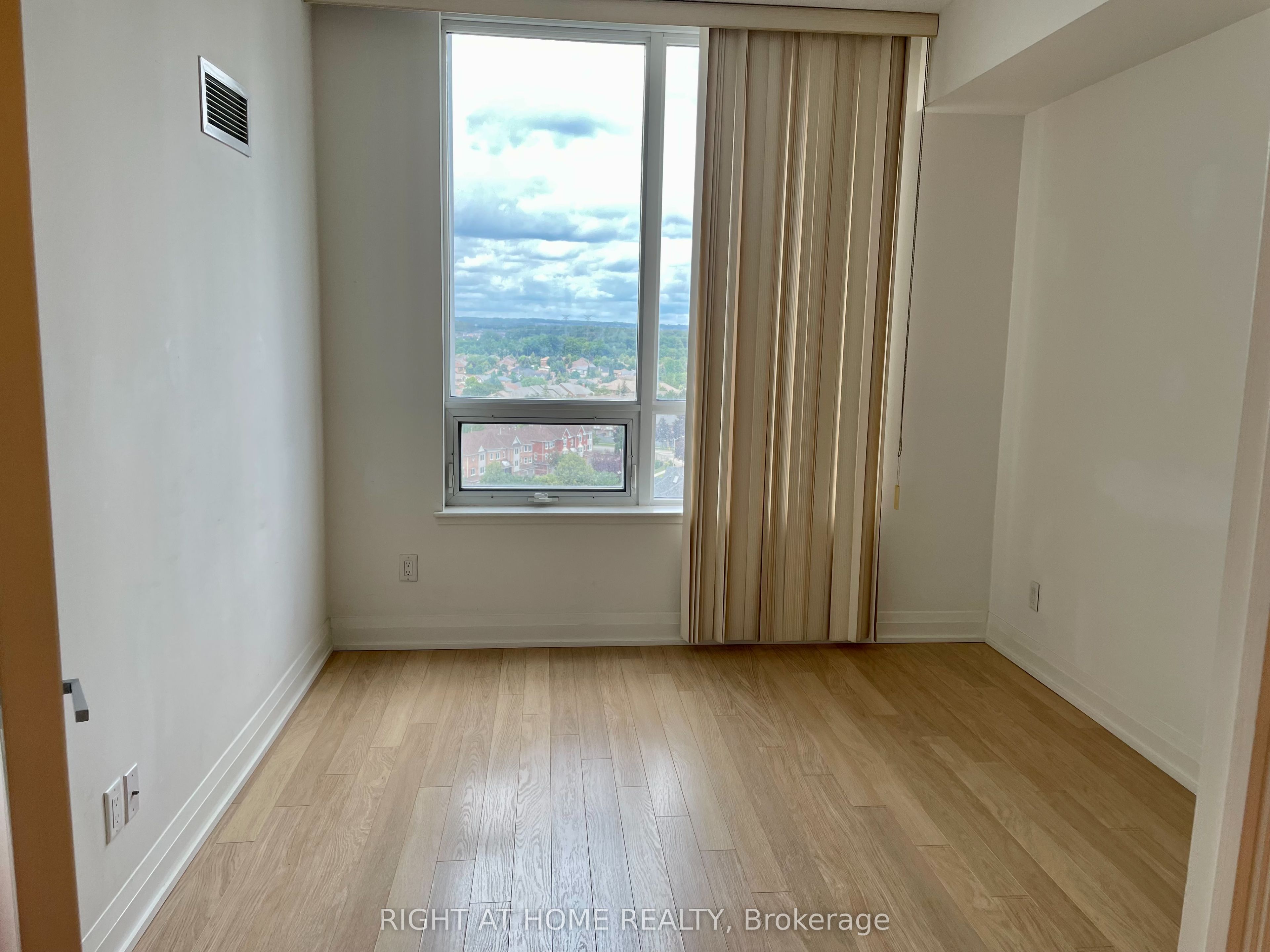 85 North Park Road 1215