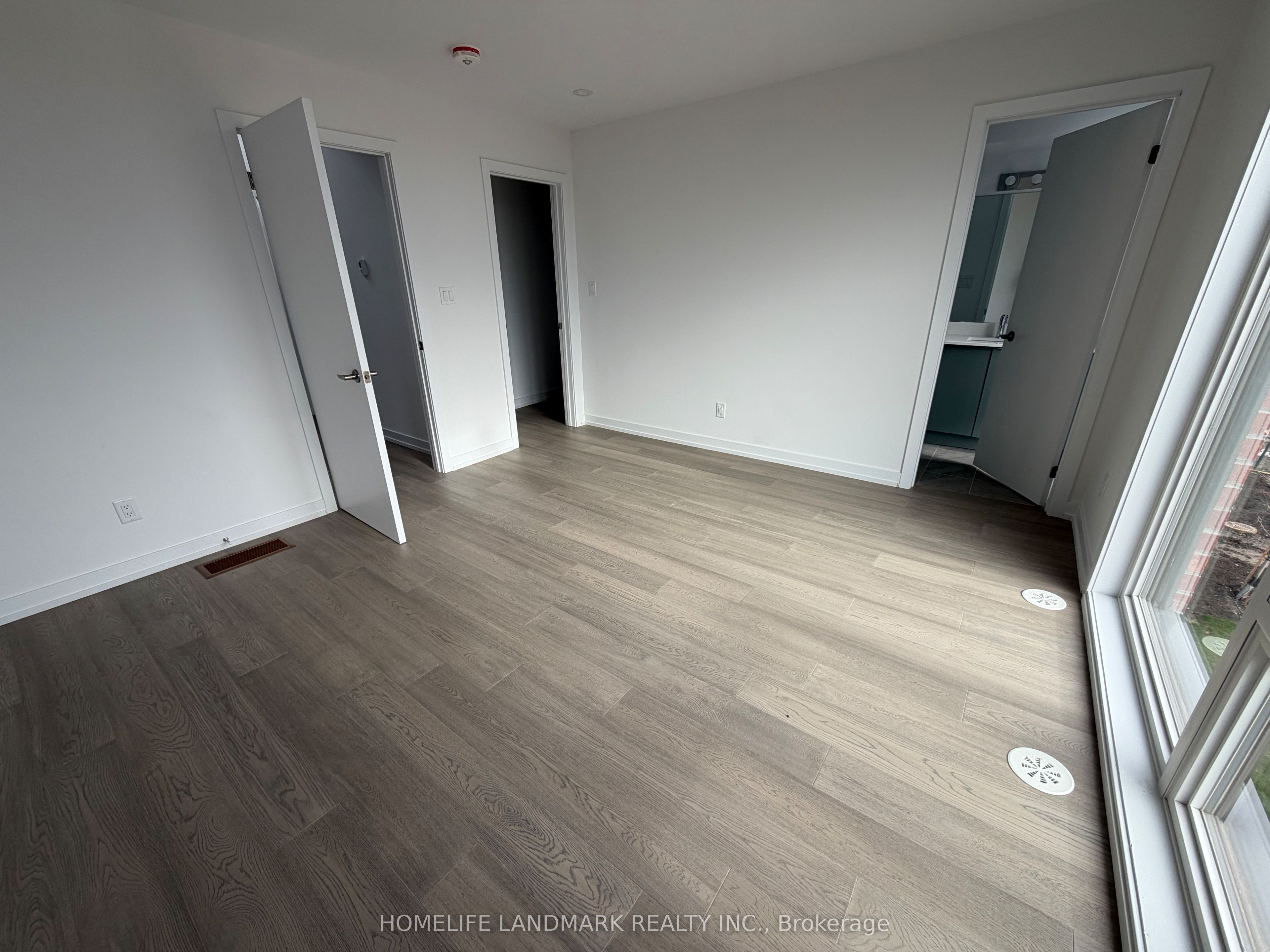 11 Bancroft Lane
