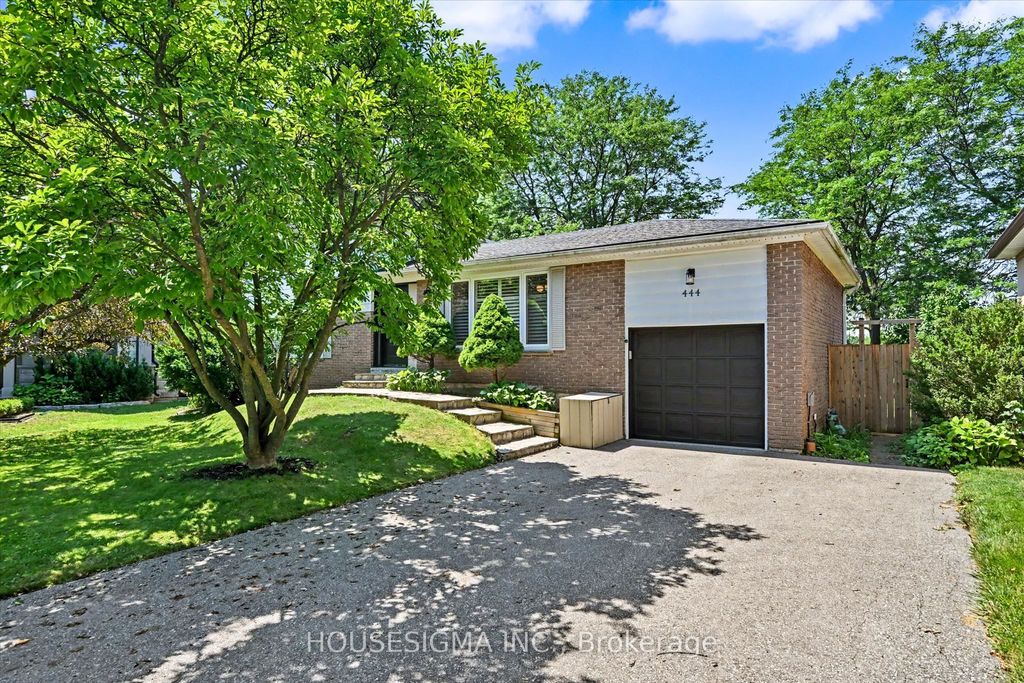 Photo of 444 Withnell Crescent, Oakville, ON L6L 3L9 (MLS # W13569974)