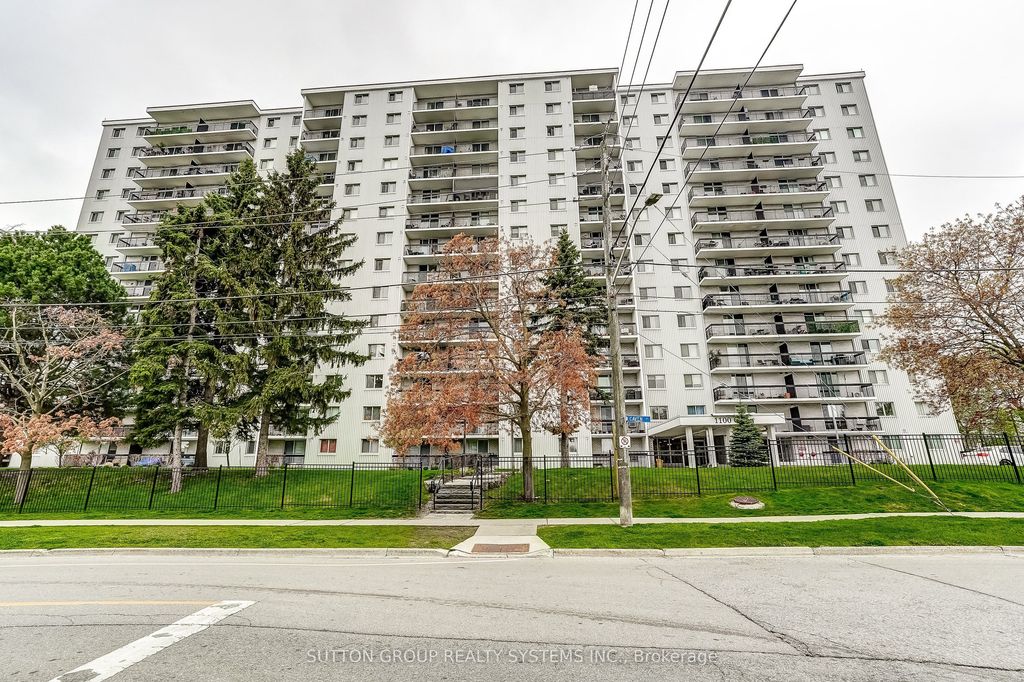 Photo of 1100 Caven Street #1211, Mississauga, ON L5G 4N3 (MLS # W13139278)