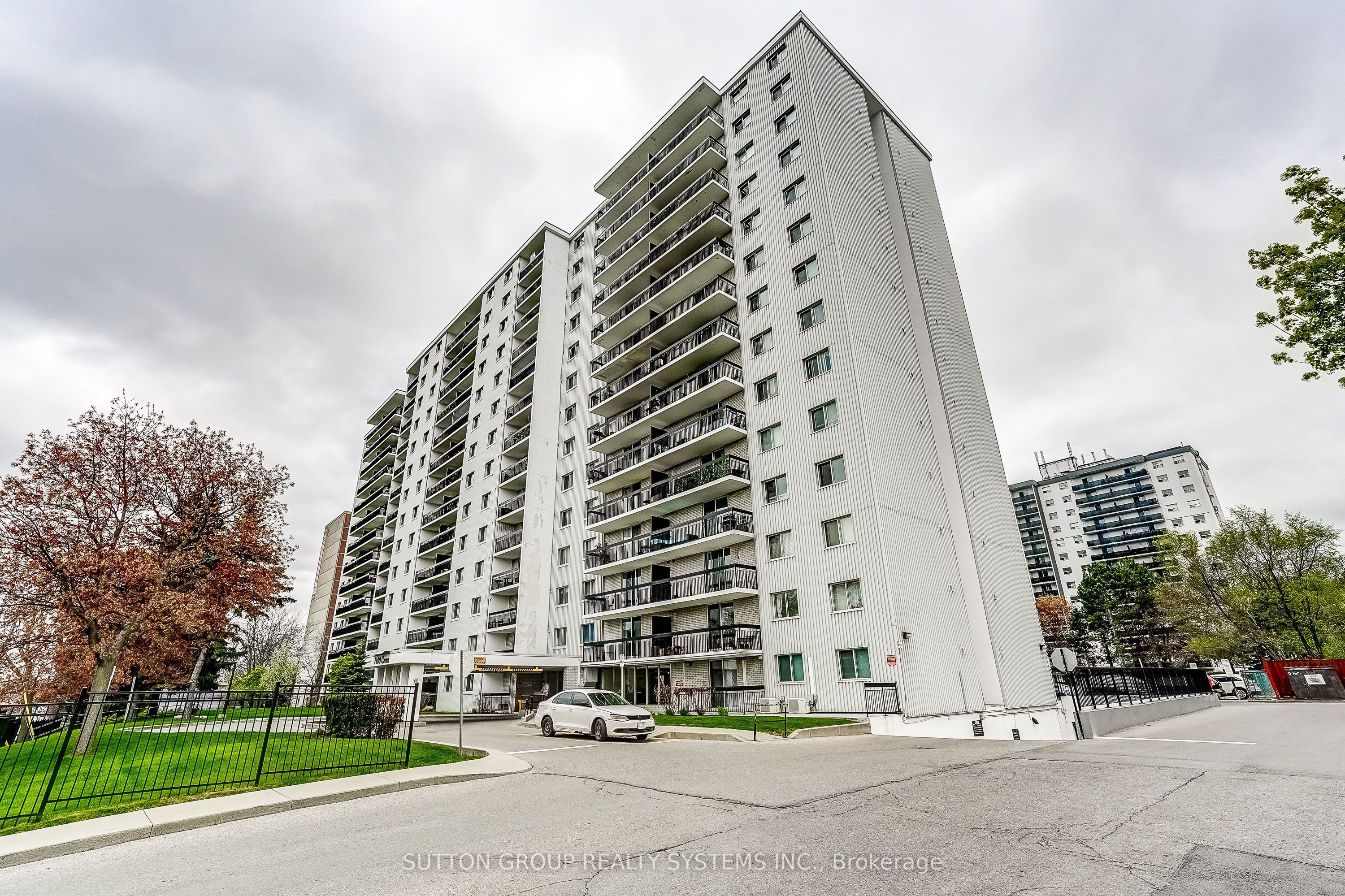 1100 Caven Street 1211